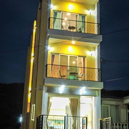 Tiffany Homestay Cape Eluanbi Esterno foto